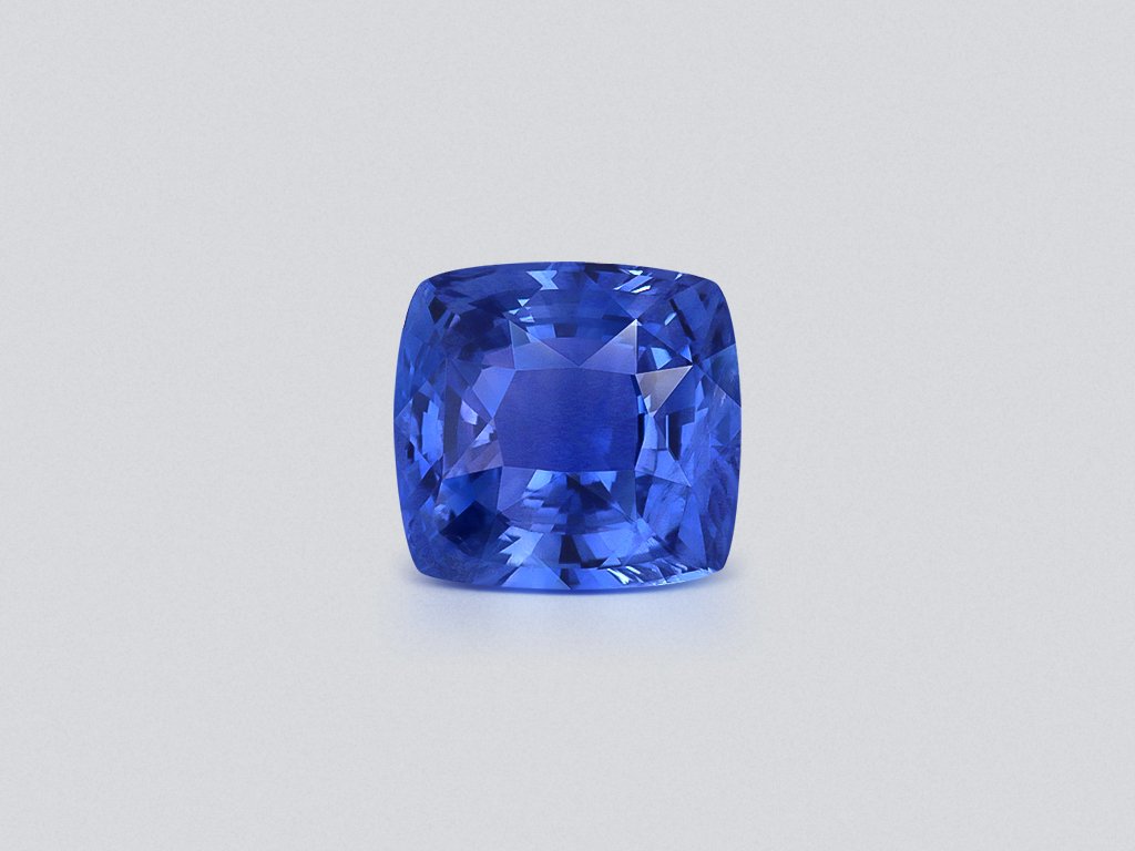 Негретый сапфир Cornflower Blue в огранке кушон 4,59 карат, Шри-Ланка Изображение №1