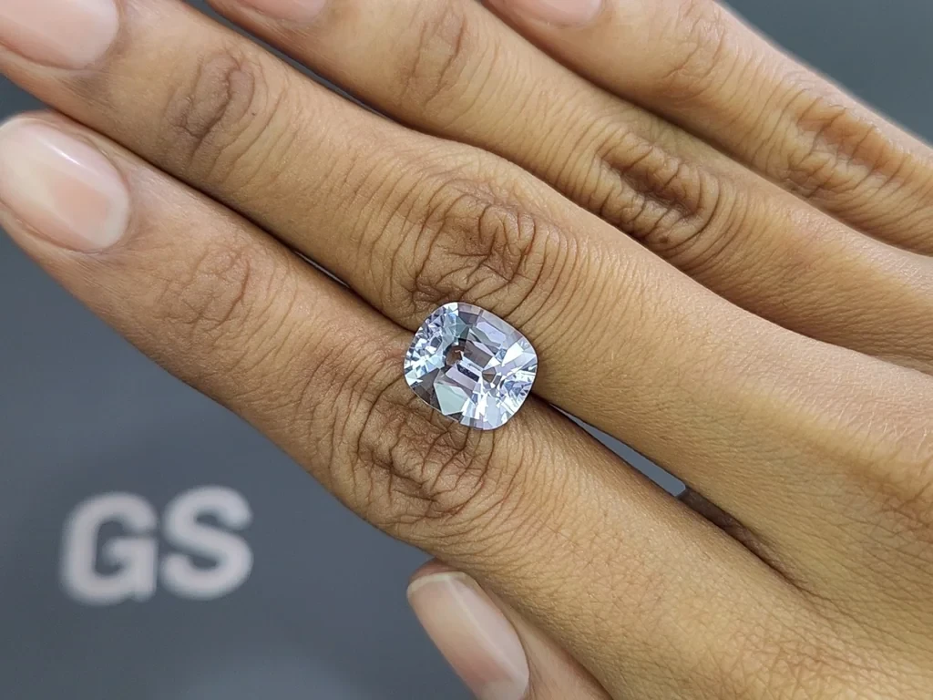 Шпинель в огранке кушон 5,84 карат, Бирма  Изображение №2