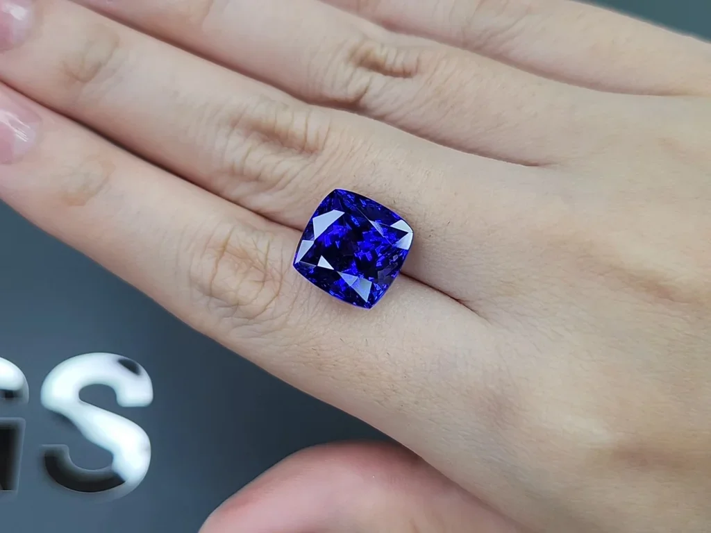 Крупный Танзанит Royal blue в огранке кушон 11,80 карата, Танзания Изображение №2