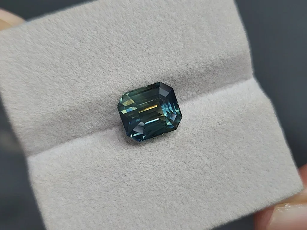 Сапфир Teal в огранке октагон 5,94 карат, Мадагаскар Изображение №4