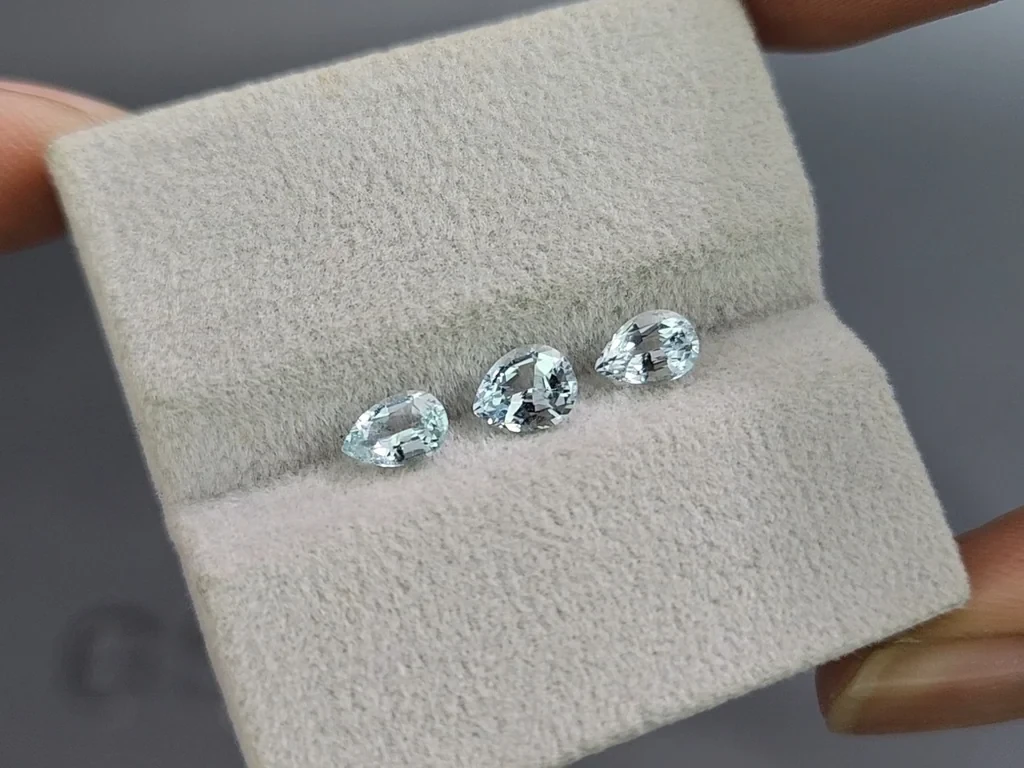 Сет аквамаринов в огранке груша 1,30 карат, Мадагаскар Изображение №4