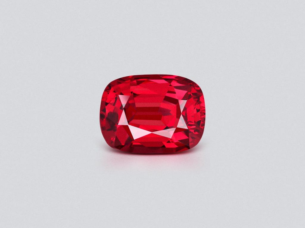 Ярко-красная шпинель цвета Vibrant Red в огранке кушон 7,42 карата, Вьетнам  Изображение №1