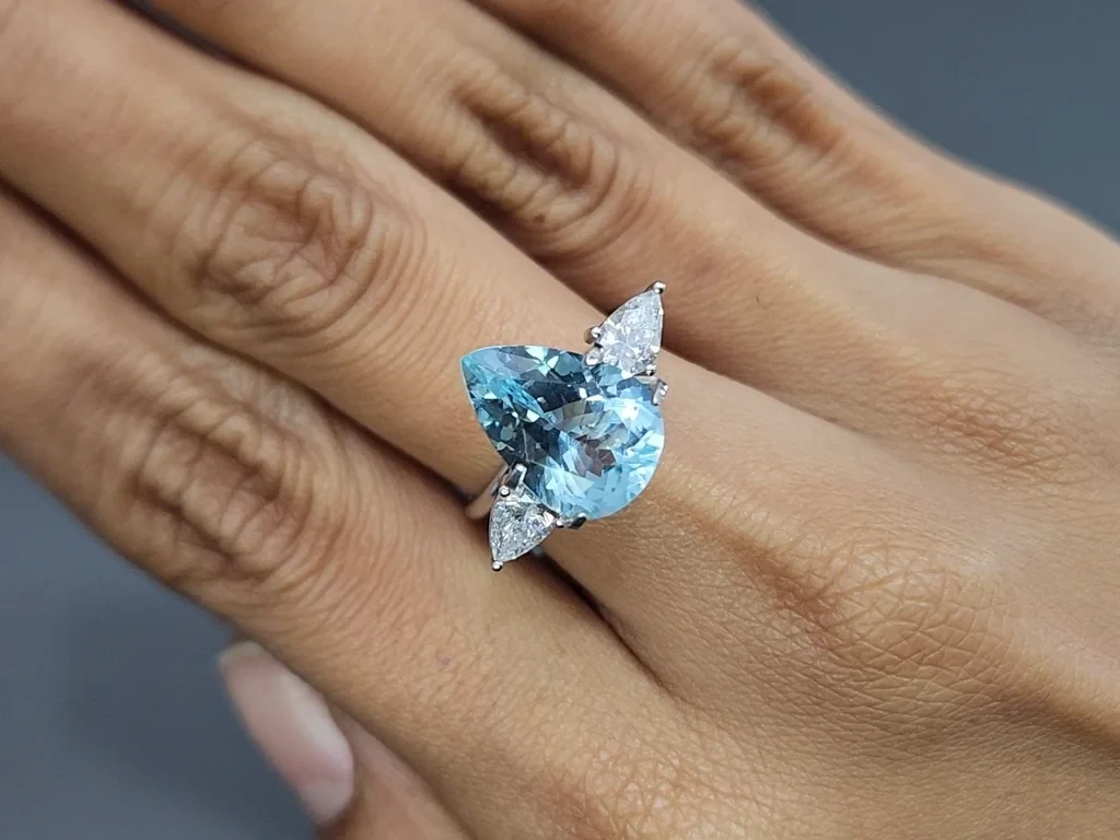 Аквамарин в огранке груша 4,24 карат, Мадагаскар Изображение №5