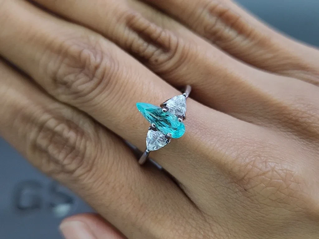 Неоновый зеленовато-голубой турмалин Параиба в огранке груша 1,16 карат, Мозамбик Изображение №5