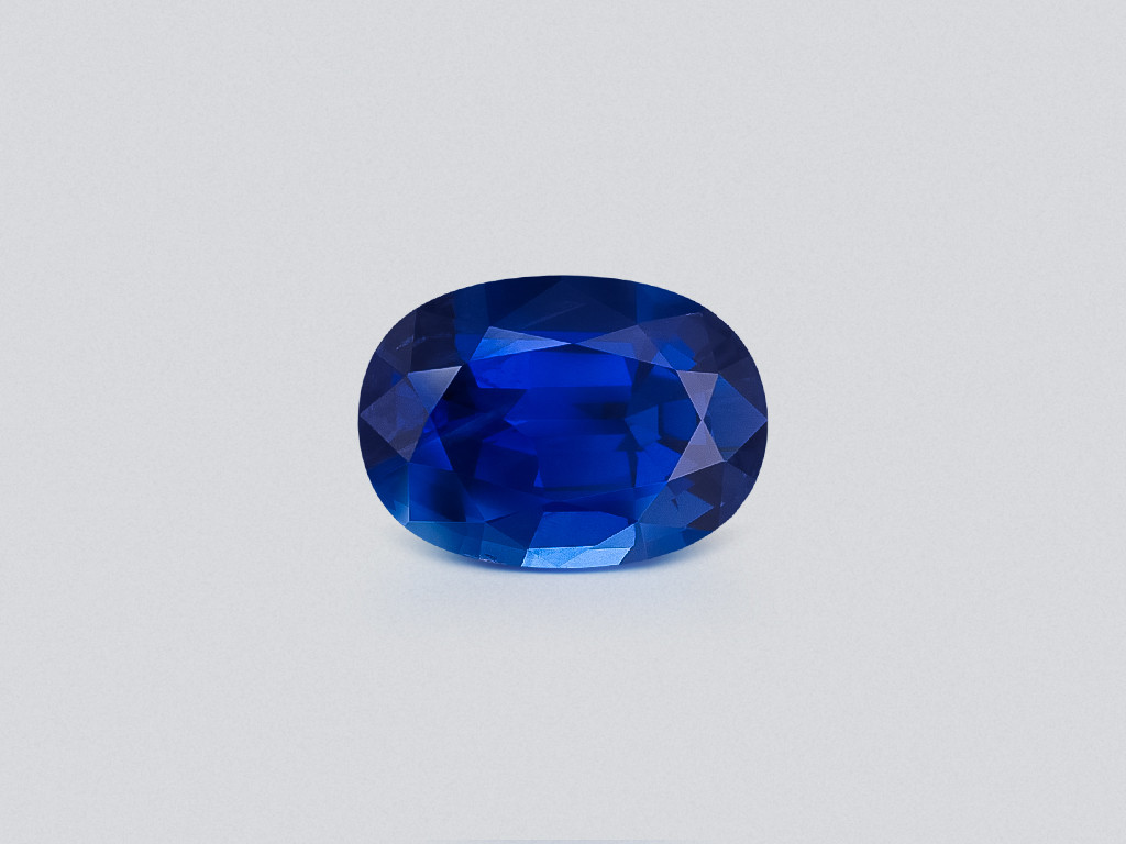 Сапфир Royal Blue в огранке овал 5,05 карат, Мадагаскар Изображение №1