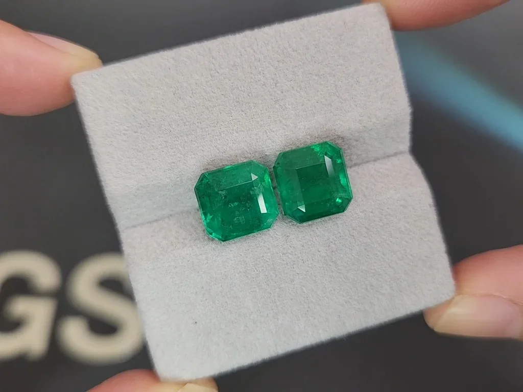 Пара изумрудов Vivid Green в огранке ашер 8,15 карата, Замбия Изображение №4
