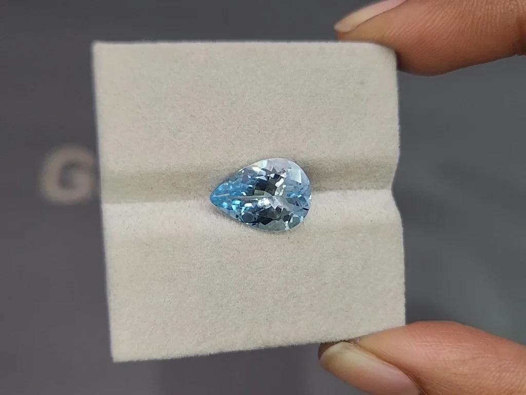 Аквамарин в огранке груша 4,08 карат, Мадагаскар Изображение №4