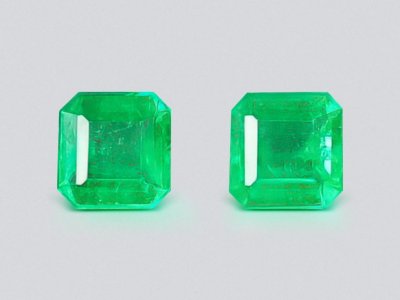 Пара изумрудов цвета Vivid Green в огранке изумруд 1,89 карата, Колумбия photo