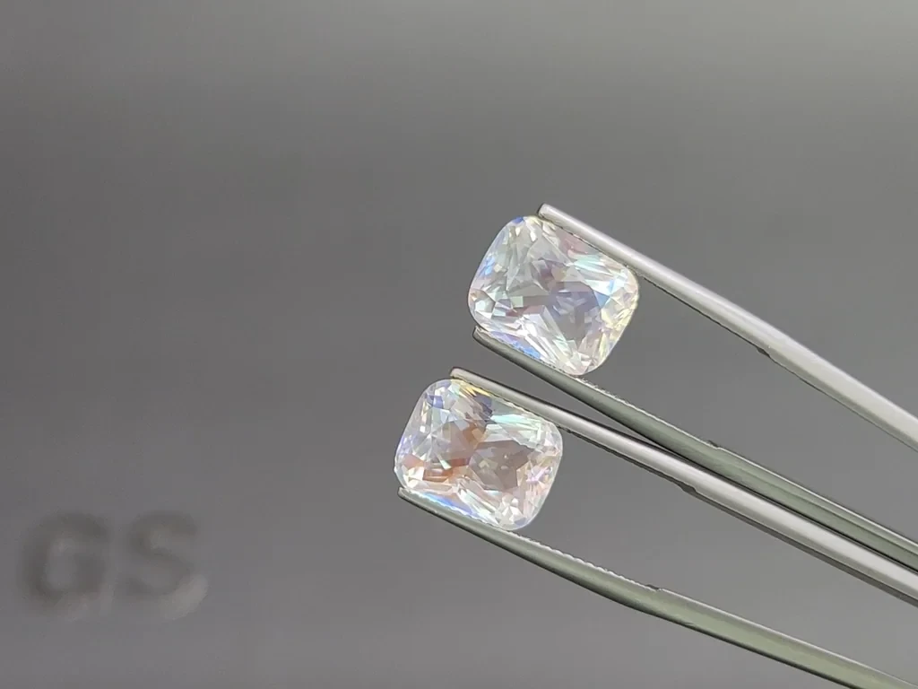 Пара лунных камней в огранке кушон 10,52 карат, Мадагаскар  Изображение №3