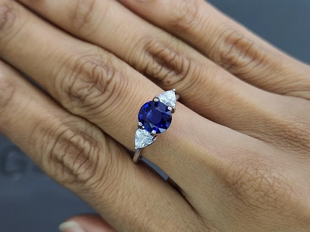 Сапфир Royal Blue в огранке круг 2,03 карат, Шри-Ланка  Изображение №5
