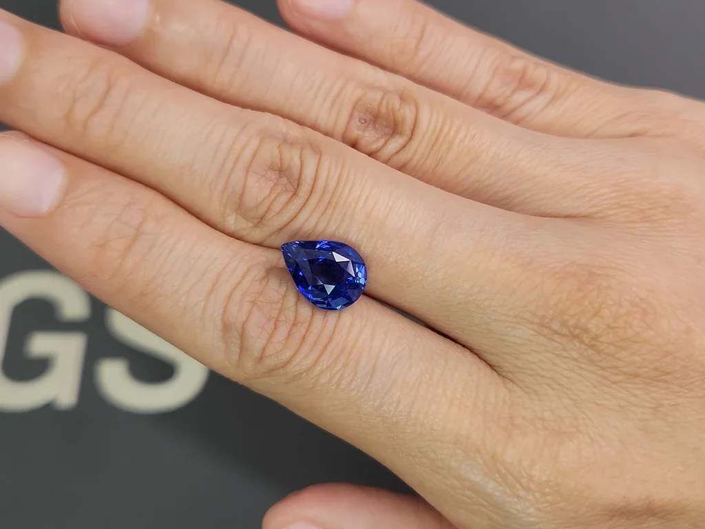 Негретый сапфир Royal Blue в огранке груша 5,07 карата, Мадагаскар Изображение №2