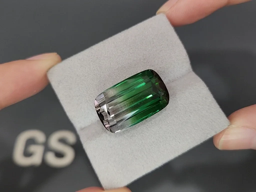 Крупный турмалин Bi-color в огранке кушон 24,480 карат, Афганистан  Изображение №4