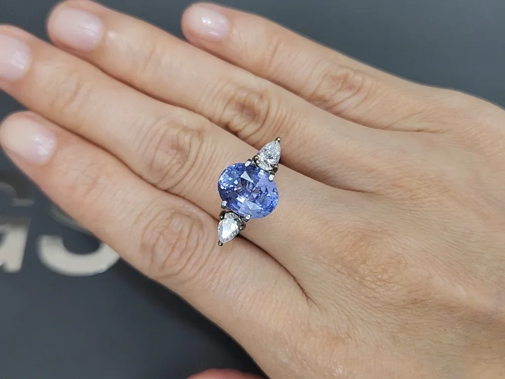 Негретый синий сапфир Pastel Blue в огранке овал 5,05 карата, Шри-Ланка  Изображение №5
