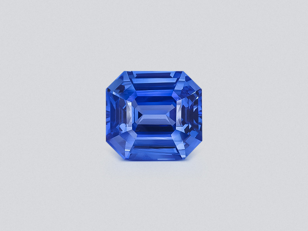 Сапфир Cornflower Blue в огранке октагон 3,04 карат, Шри-Ланка Изображение №1