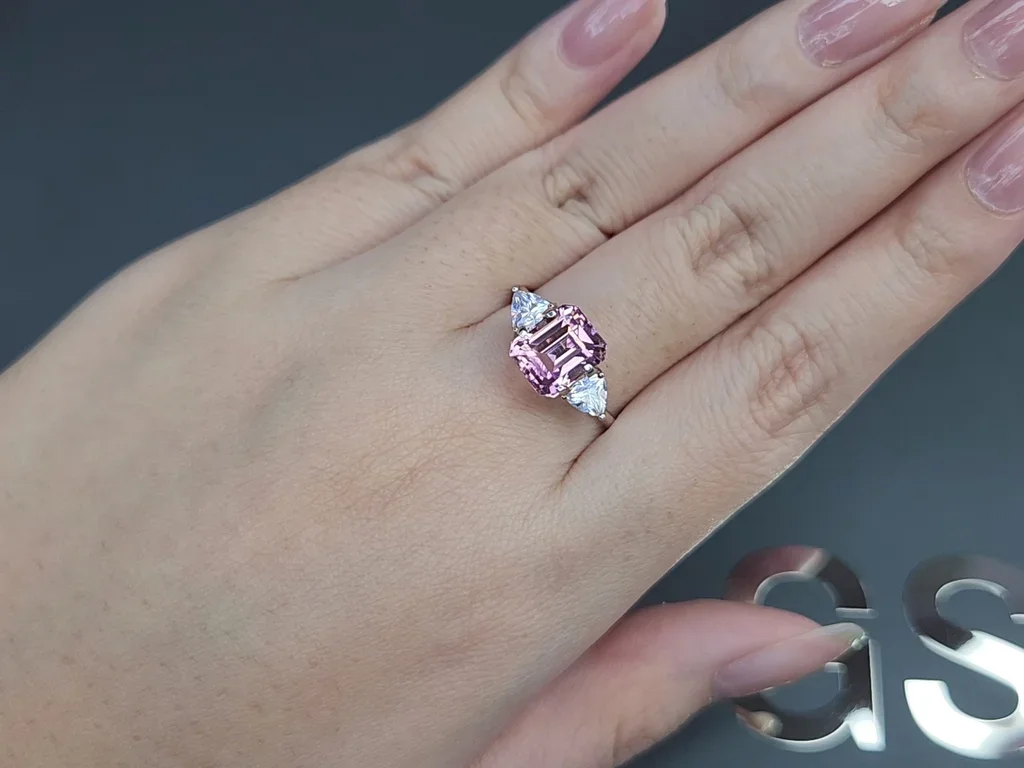Турмалин Baby Pink в огранке октагон 2,91 карата, Афганистан Изображение №5