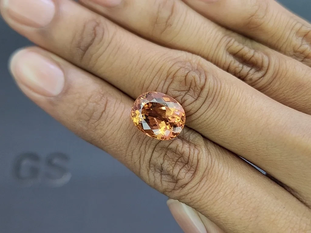 Топаз Империал в в огранке овал 9,50 карат, Бразилия Изображение №2