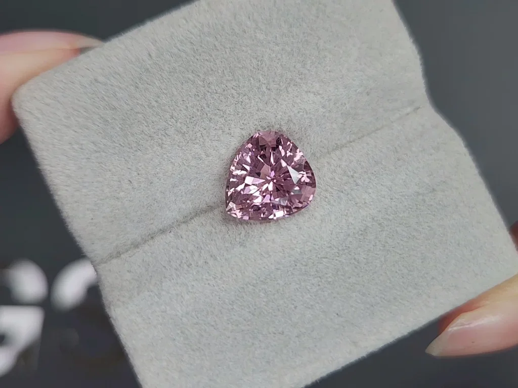 Турмалин Baby Pink в огранке груша 3,04 карата, Афганистан Изображение №4