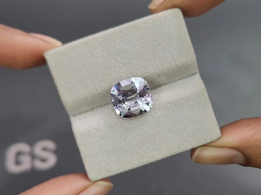 Шпинель в огранке кушон 6,31 карат, Бирма Изображение №4