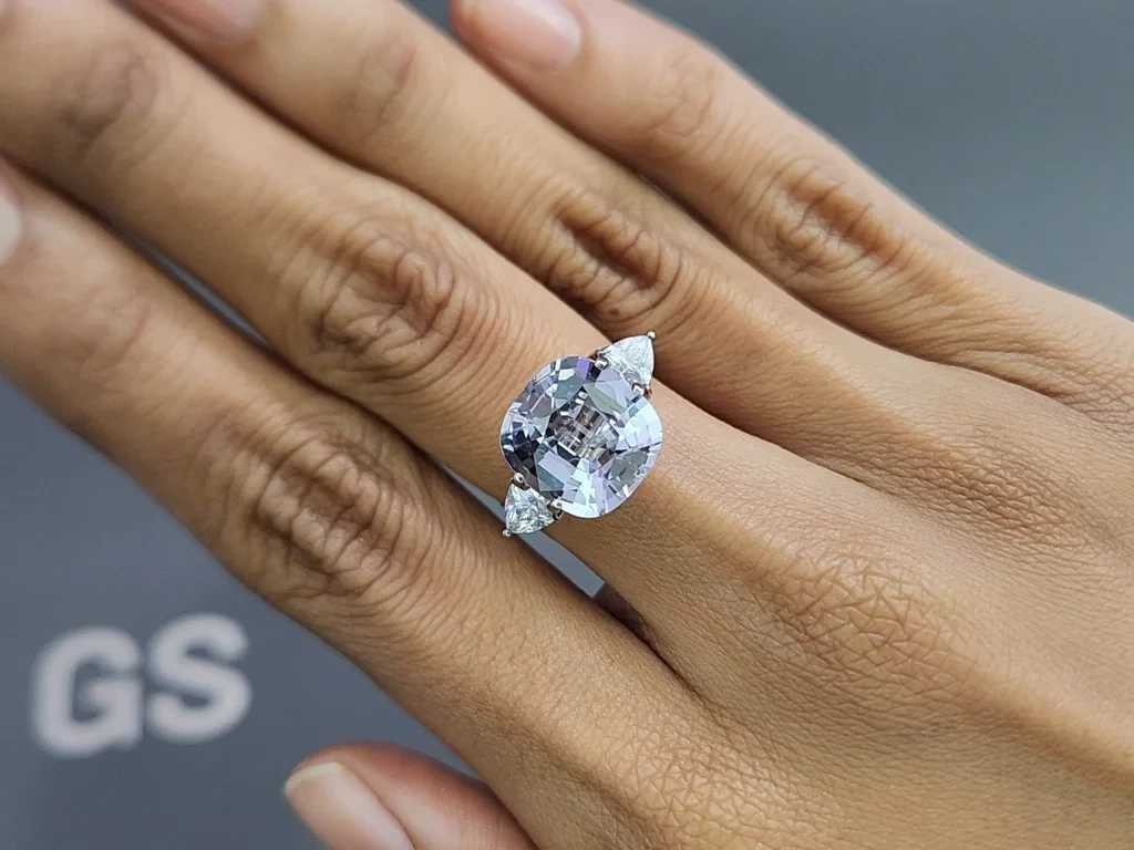 Шпинель в огранке кушон 6,31 карат, Бирма Изображение №5