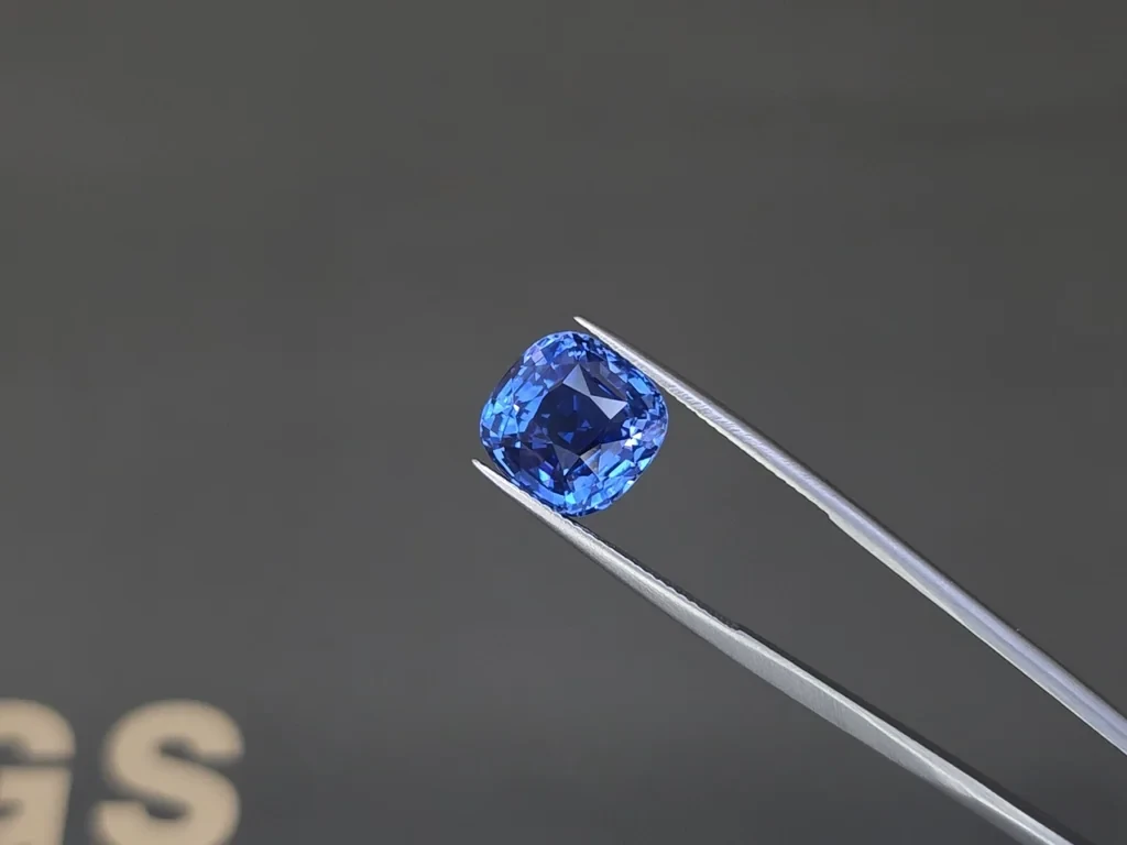 Сапфир Cornflower Blue в огранке кушон 9,18 карат, Шри-Ланка Изображение №5