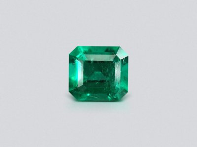 Яркий изумруд Muzo Green 0,99 карат, Колумбия photo