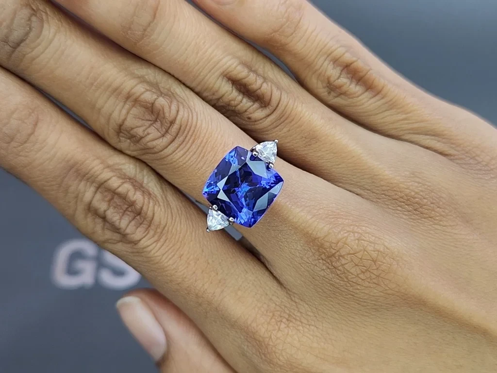 Танзанит в огранке кушон 7,51 карат, Танзания Изображение №5