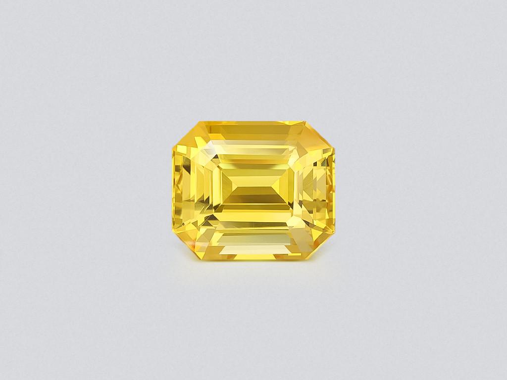 Негретый Golden Yellow сапфир в огранке октагон 5,54 карат, Шри-Ланка Изображение №1