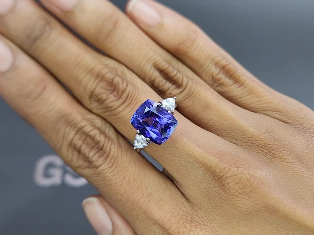 Танзанит в огранке кушон 7,18 карат, Танзания Изображение №5