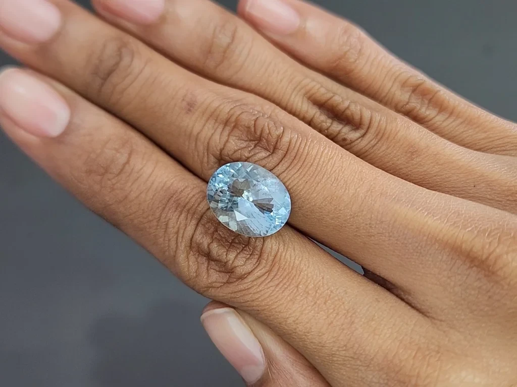 Аквамарин в огранке овал 7,03 карат, Мадагаскар Изображение №2