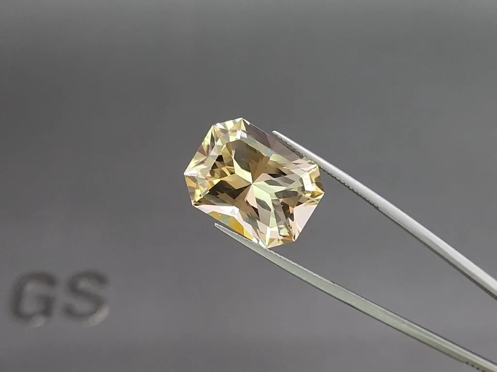 Цитрин в высокоточной огранке радиант 18,79 карат, Африка Изображение №3