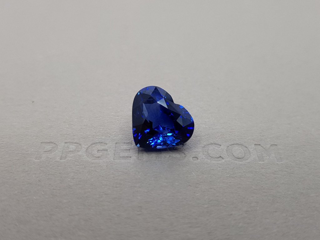 Синий сапфир цвета Royal Blue в огранке сердце 6,13 карат, Шри-Ланка Изображение №1