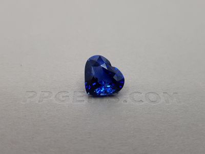 Синий сапфир цвета Royal Blue в огранке сердце 6,13 карат, Шри-Ланка