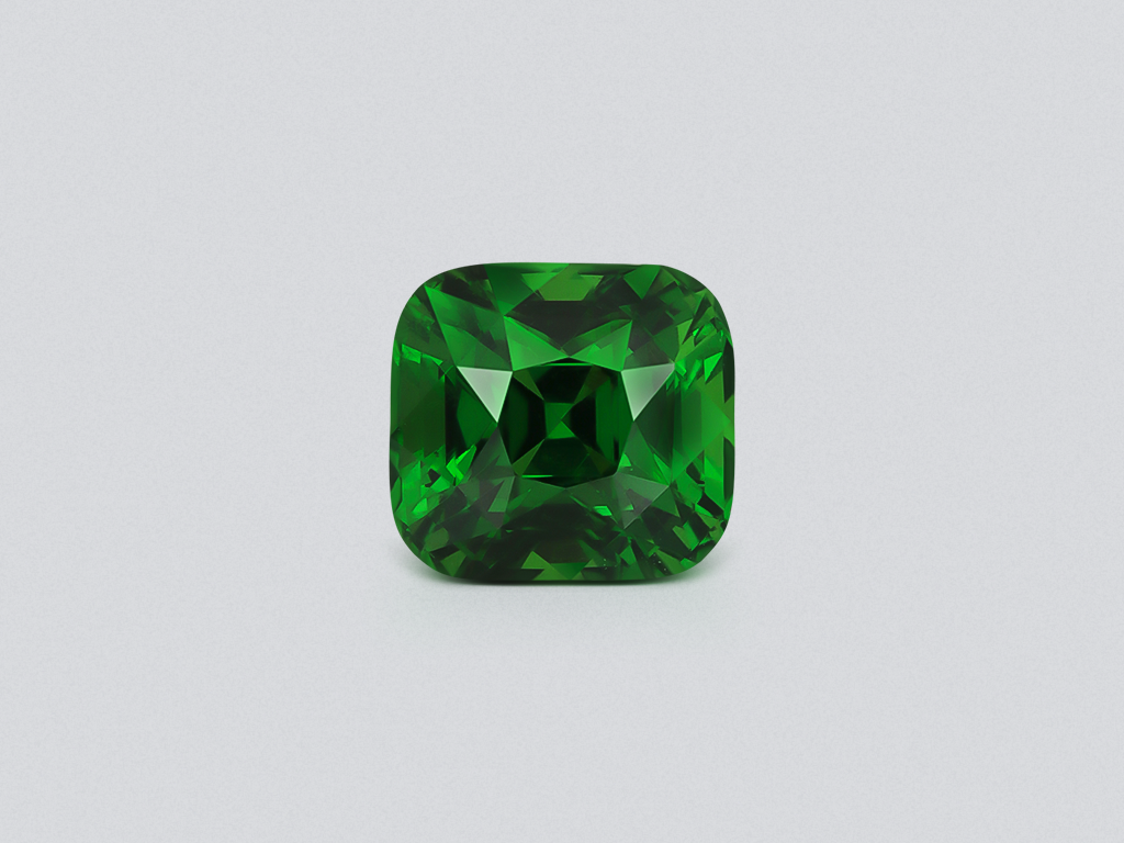 Гранат цаворит Vivid Green в огранке радиант 3,21 карат, Танзания Изображение №1