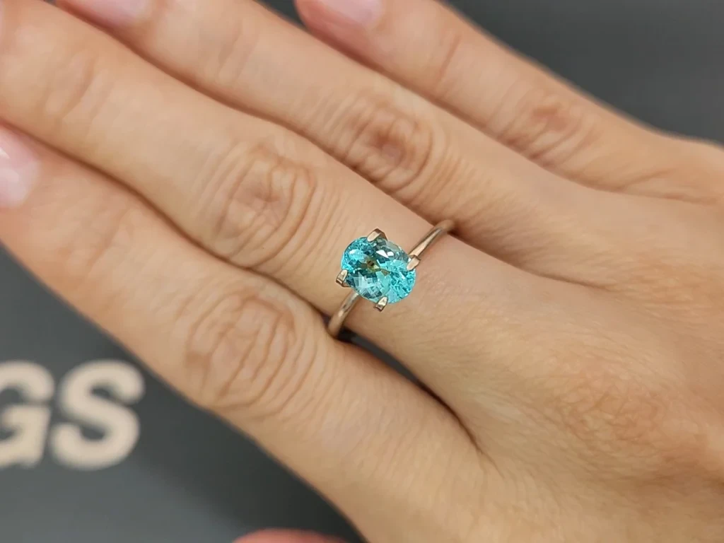 Неоново-голубой турмалин Параиба в огранке овал 1,36 карат, Афганистан Изображение №5