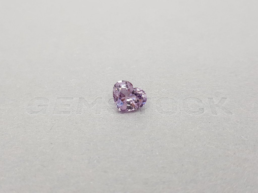 Шпинель розовато-фиолетового цвета 2,15 карат, Бирма Изображение №1