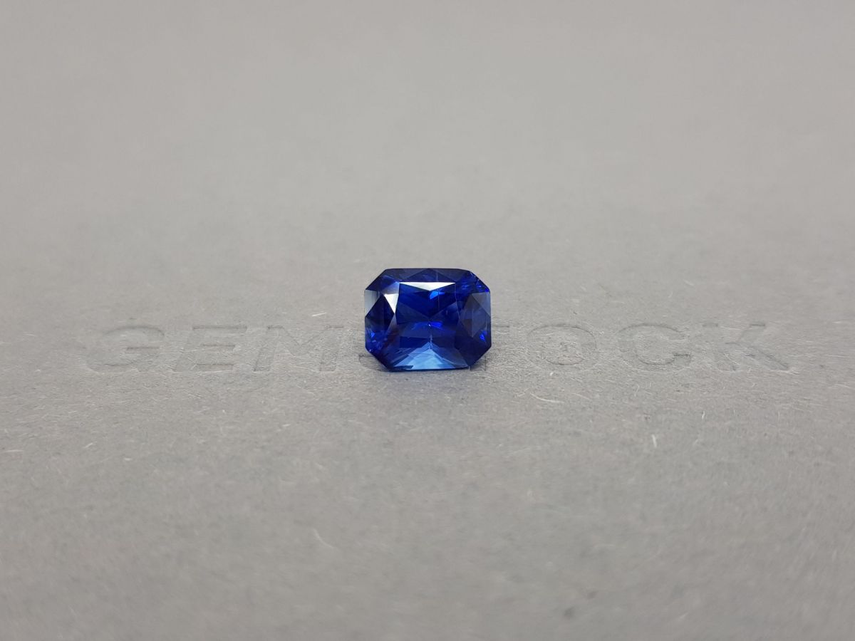 Сапфир цвета Cornflower Blue в огранке радиант 3,04 карата фото №1