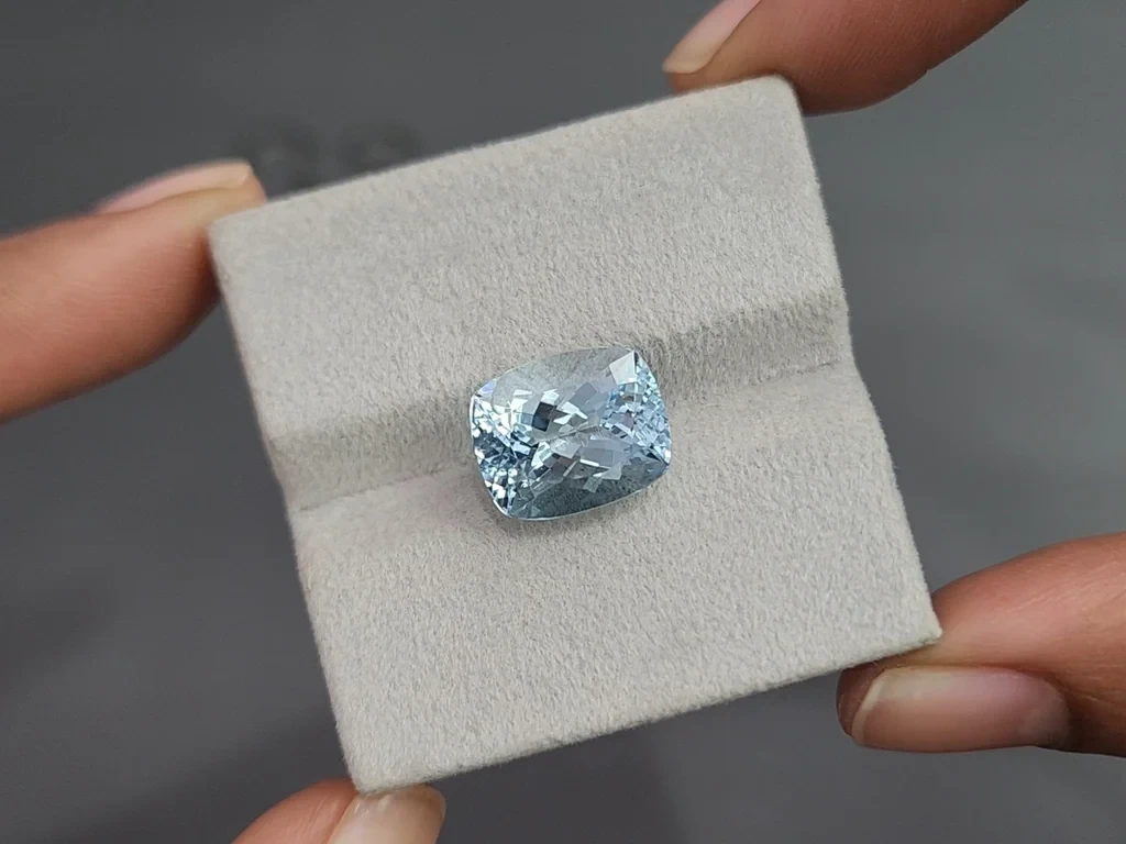 Аквамарин в огранке кушон 6,89 карат, Мадагаскар  Изображение №4