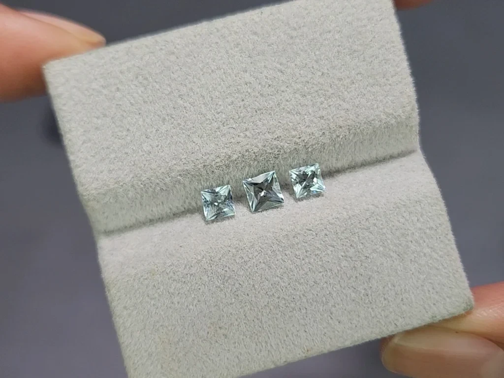 Сет аквамаринов в огранке принцесса 0,70 карат, Мадагаскар Изображение №5