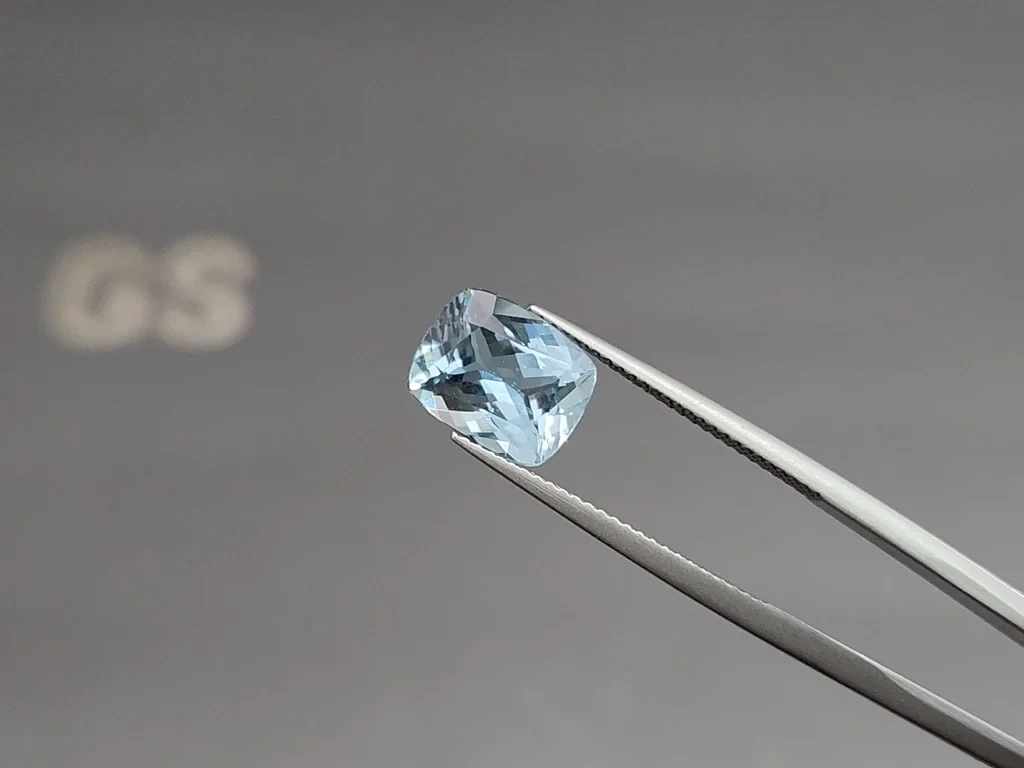 Аквамарин в огранке кушон 3,09 карат, Мадагаскар  Изображение №3