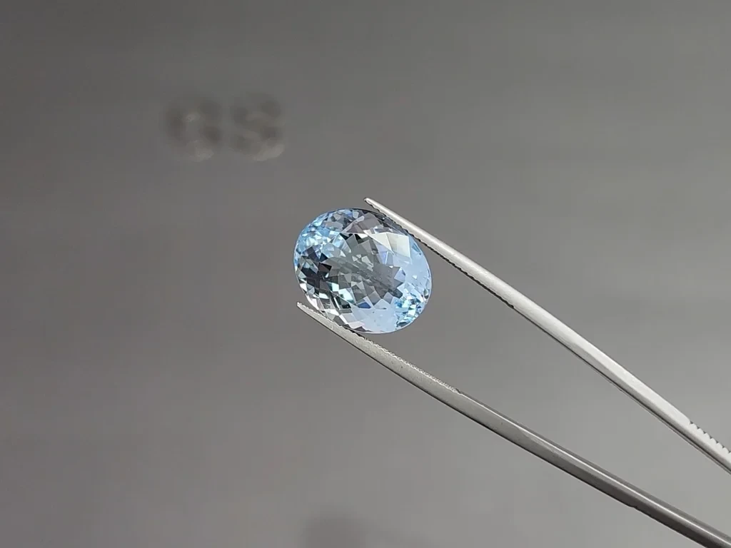 Аквамарин в огранке овал 10,25 карат, Мадагаскар  Изображение №3
