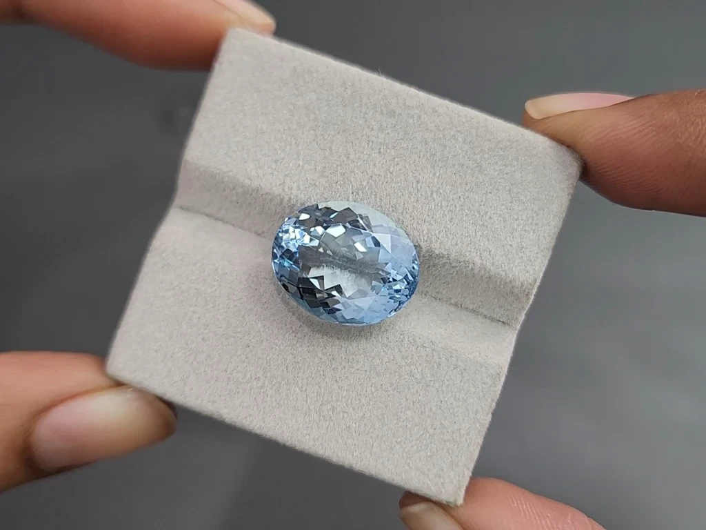 Аквамарин в огранке овал 10,25 карат, Мадагаскар  Изображение №4