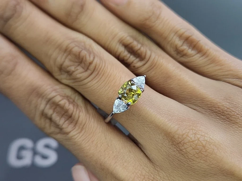 Хризоберилл в огранке кушон 1,60 карат, Шри-Ланка Изображение №5