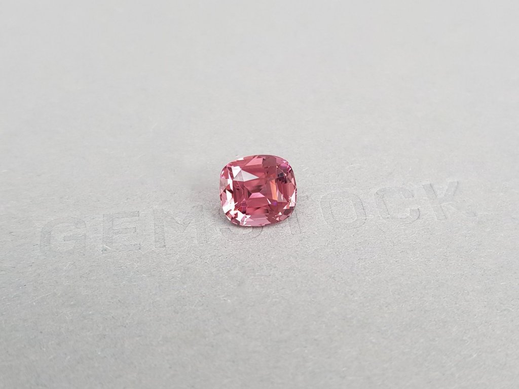 Кольцо с розовым турмалином 3,16 карата и бриллиантами в белом золоте 750 пробы  Изображение №6
