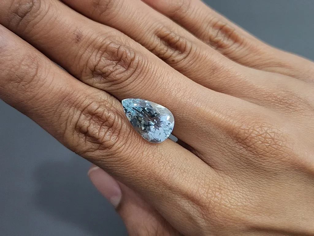 Аквамарин в огранке груша 6,81 карат, Мадагаскар Изображение №2