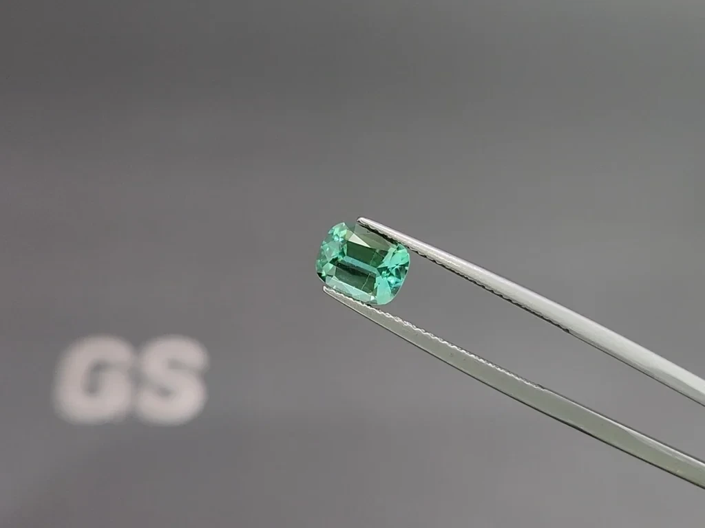 Турмалин в огранке кушон 1,46 карат, Африка Изображение №3