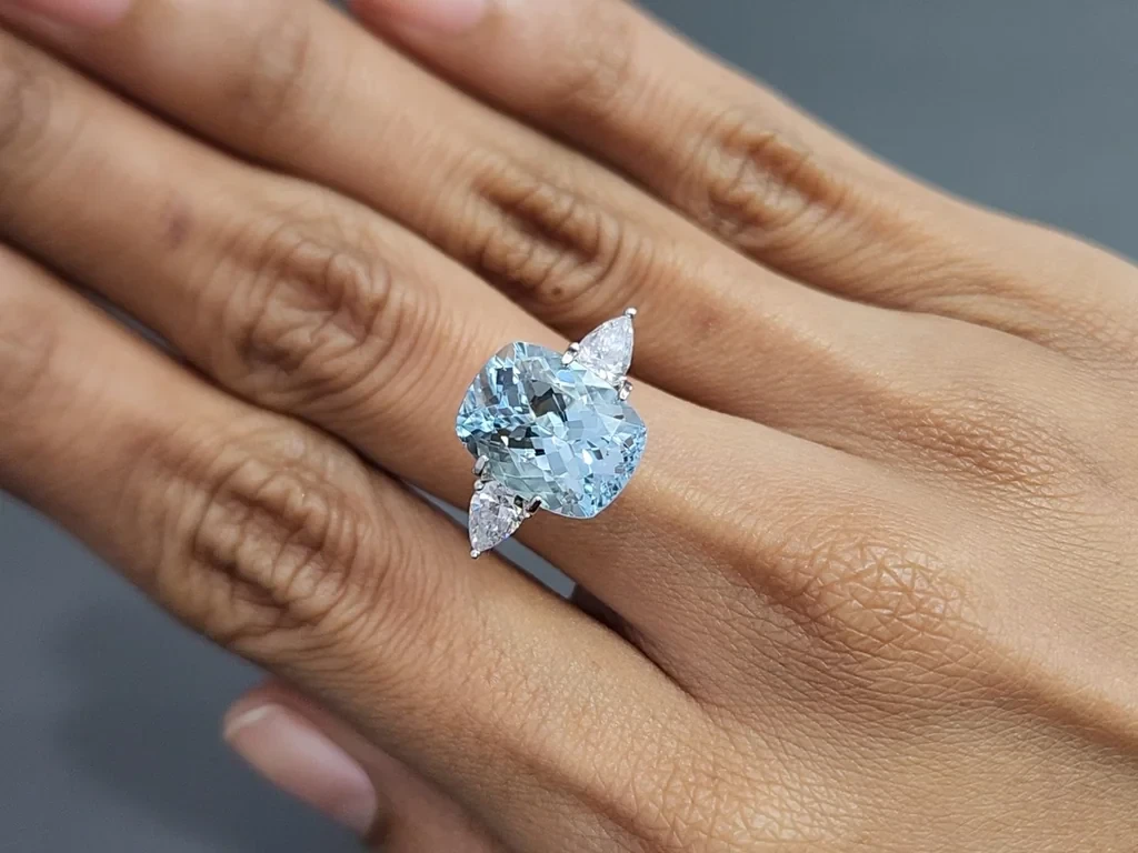 Аквамарин в огранке кушон 6,38 карат, Мадагаскар  Изображение №5