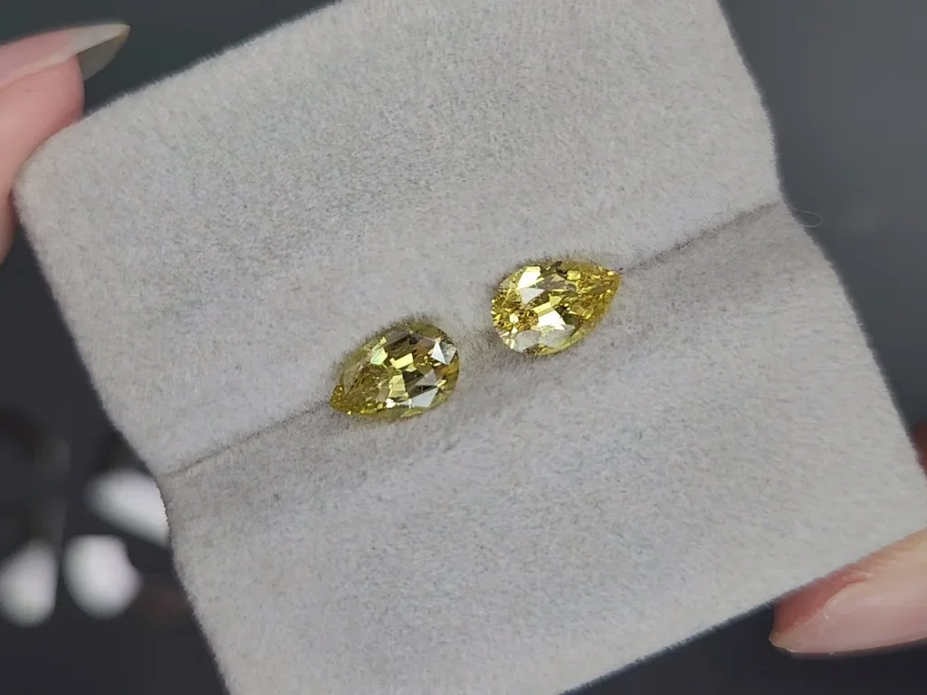 Сет из негретых желтых сапфиров в огранке груша 2,98 карата, Мадагаскар Изображение №6