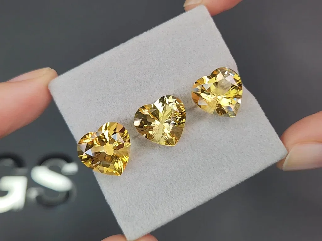 Сет из цитринов высокоточной огранке сердце 13,73 карата, Африка Изображение №5