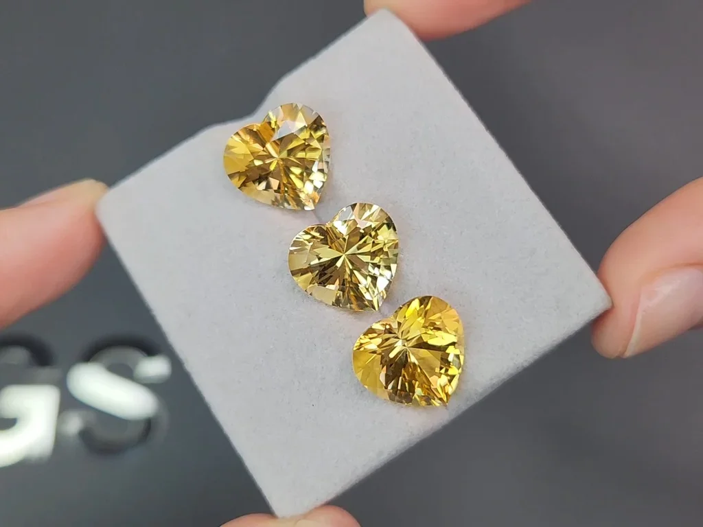 Сет из цитринов высокоточной огранке сердце 13,73 карата, Африка Изображение №6