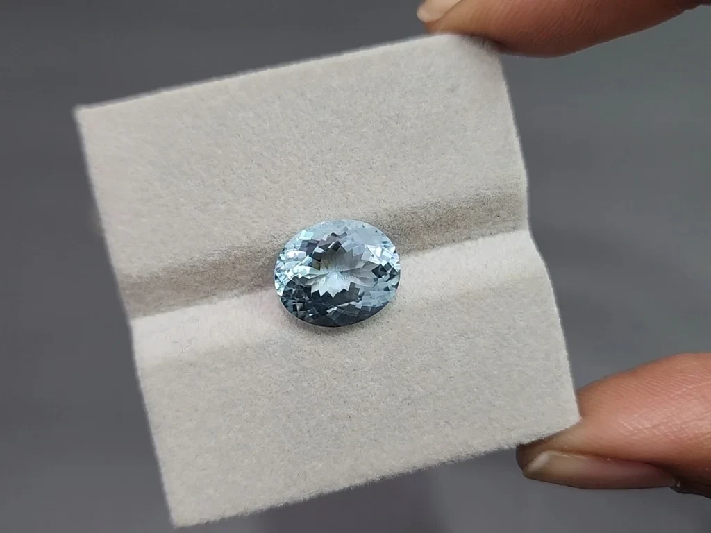 Аквамарин в огранке овал 4,83 карат, Мадагаскар  Изображение №4